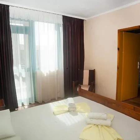 Къща за гости Bay