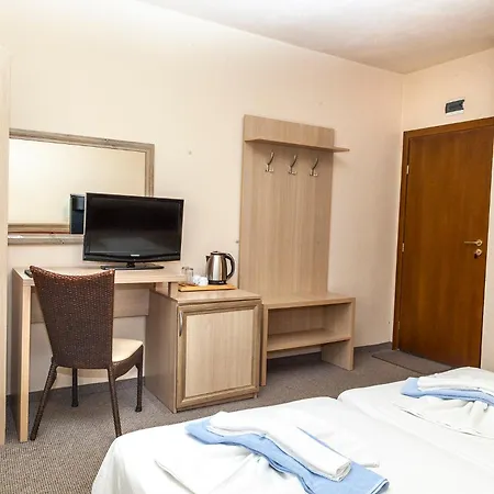 Къща за гости Bay 4*