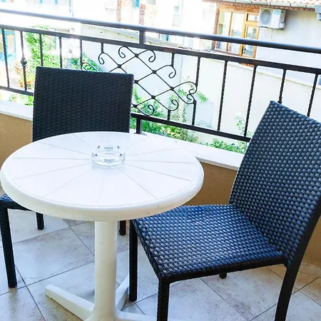 Bay Къща за гости