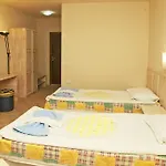 Bay Konukevi 4*