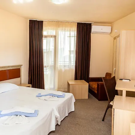 Bay Konukevi 4*