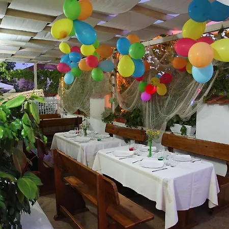 Bay Vendégház Ravda