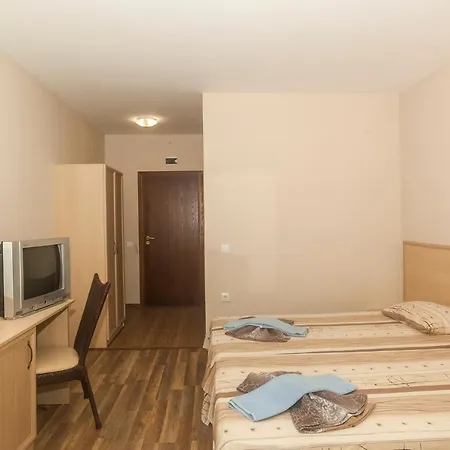 Bay Konukevi 4*