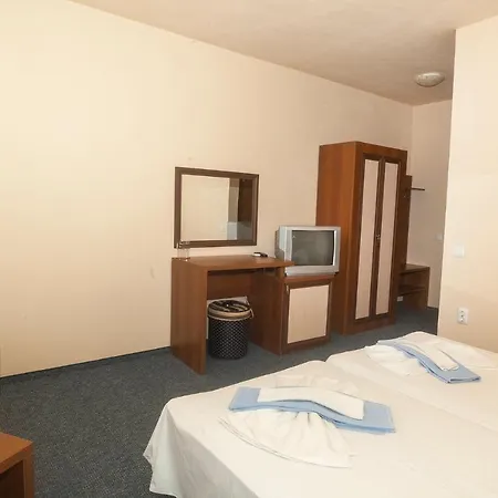 Bay Vendégház Ravda